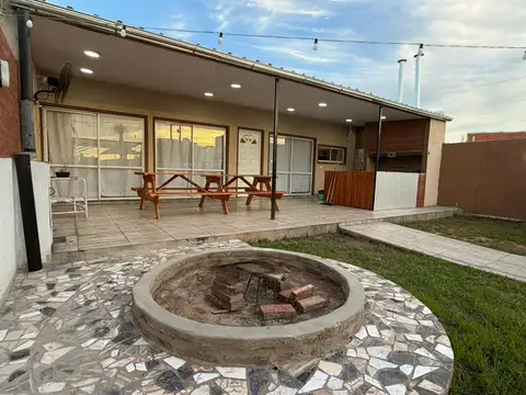 AMPLIO MONOAMBIENTE CON PISCINA GALERIA