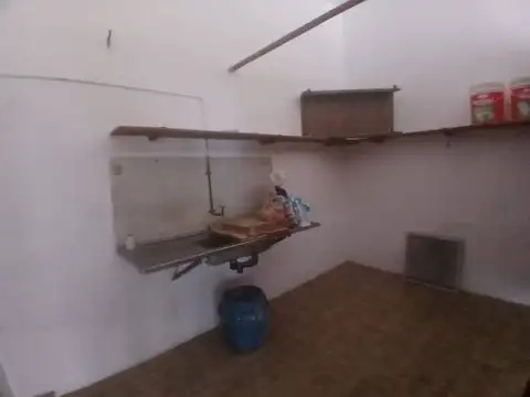 Local en Venta en Refinerías, USD 40.000