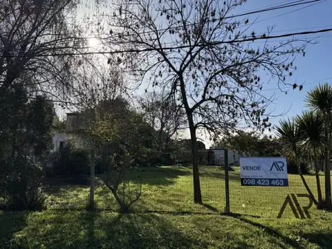 Terreno con Casa en venta en Canelones