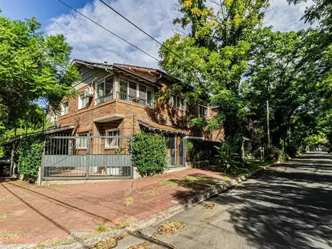 CASA EN VENTA EN MARTINEZ EN EXCELENTE UBICACIÓN