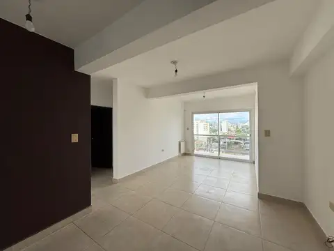 Juramento 1400, Piso 8