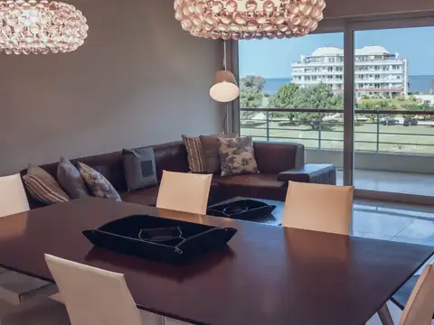 Rambla Doctor Claudio Williman 100