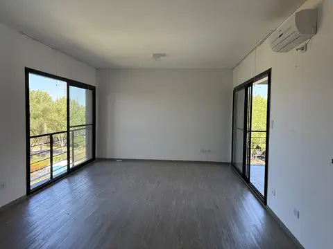 Departamento en Alquiler con 1 cocheras