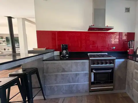 Casa en Venta al Este