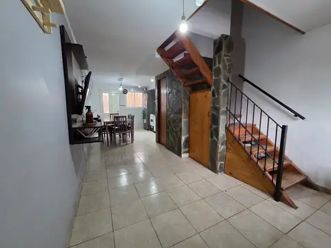 Alquiler Casa 3 ambientes con Playroom, Garage y Patio en José C Paz