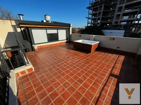 Casa en Venta - 2 Dormitorios 2 Baños - 155mts - Floresta
