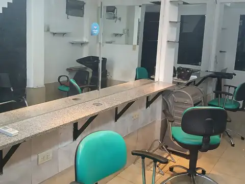 EXCELENTE ESTADO - LOCAL UBICADO SOBRE AVENIDA LOPE DE VEGA - CENTRO COMERCIAL .