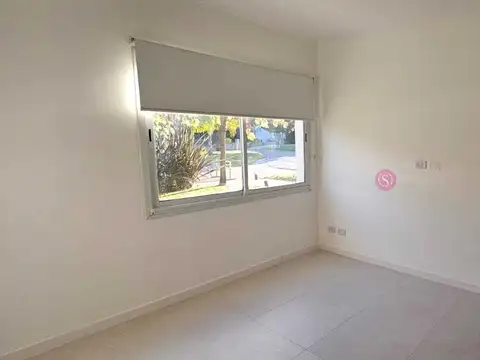 Casa en Venta en Pilar Centro, USD 215.000
