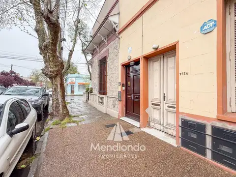 Depto Tipo Casa 6 ambientes con 4 baños