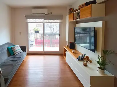 Venta Departamento 3 Amb.  Almagro Refaccionado