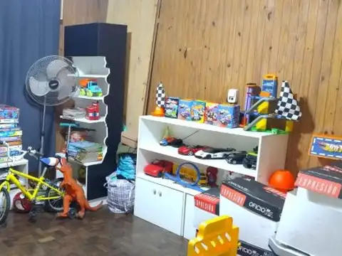Casa 4 ambientes con 1 baño