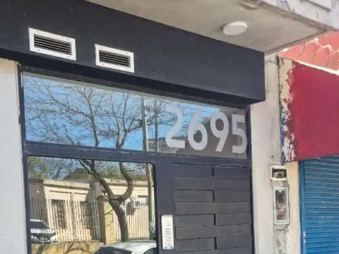 Parque Chas, monoambiente luminoso con balcon cerca subte Los Incas y Av. Triunvirato