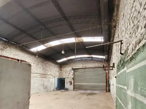SE ALQUILA GALPON