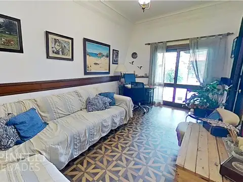 Casa 5 Dormitorios, 2 Baños, Garaje y Barbacoa