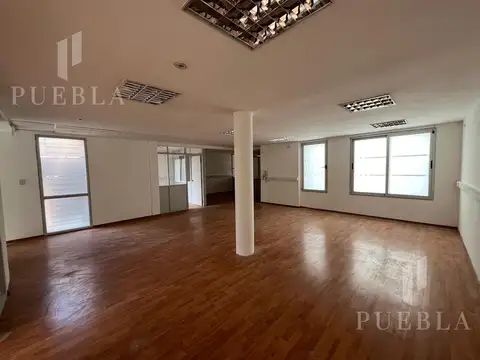 Oficina en  Alquiler Parque Patricios