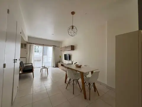 Alquiler temporario Monoambiente con balcon en Retiro, 2 pax