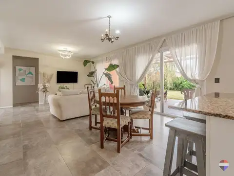 Casa en Venta en Manzanares Chico, USD 195.000