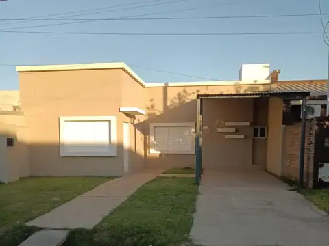 Casa en Barrio La Orilla