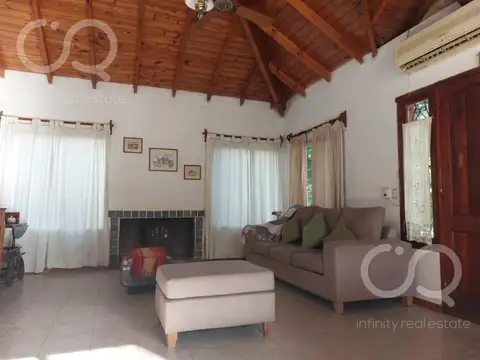 Casa 3 ambientes con 2 baños