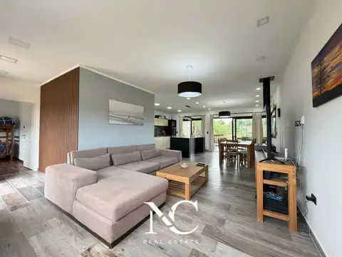 Casa en Venta en Costa Esmeralda, USD 210.000
