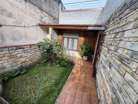 Depto Tipo Casa en Venta en Caseros, USD 89.000