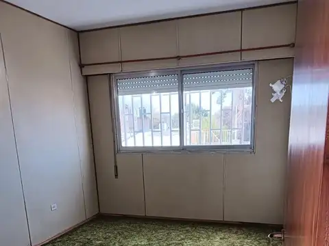 Casa en Alquiler en Villa Gobernador Galvez, $ 600.000