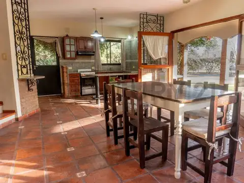 Casa en Venta en Countries y Barrios Cerrados en Pueblo Esther, USD 180.000