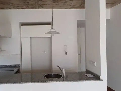 MONOAMBIENTE CON BALCON ATERRAZADO CONTRAFRENTE