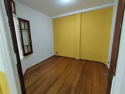 Avellaneda 4554 , Piso 1