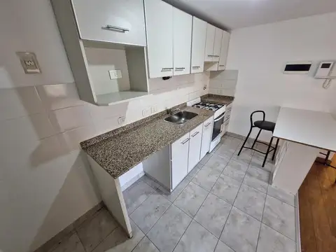 Departamento en Alquiler en Flores, $ 600.000