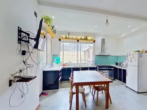 Florentino Ameghino 1600