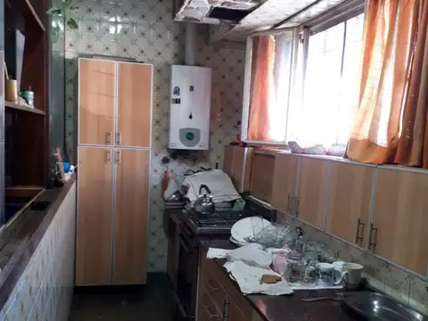 Casa 4 ambientes con 1 baño