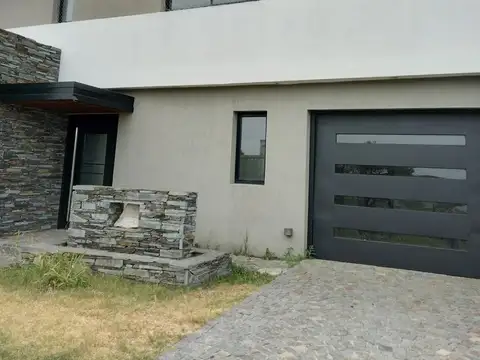 Casa Chalet  en Alquiler en San Matias, Escobar, G.B.A. Zona Norte