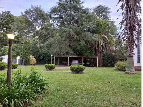 Casa 6 ambientes con 3 baños