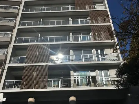MONOAMBIENTE EN ALQUILER 58 E/ 13 y 14