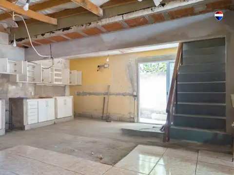 VENTA PH 5 AMB CON PARRILLA Y PILETA BERNAL OESTE 