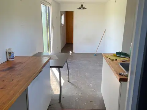 Casa 2 ambientes con 1 baño