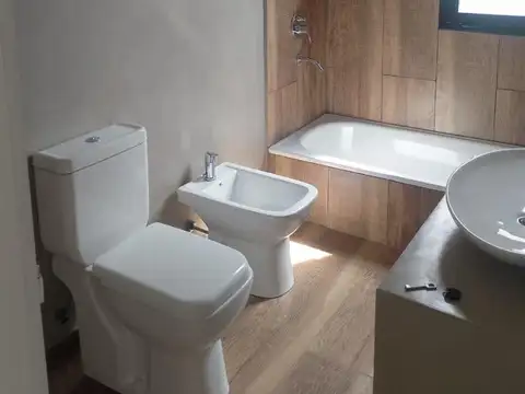 Casa en Venta en Pilar Del Este - Santa Elisa, USD 250.000