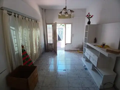 Depto Tipo Casa en Venta en Caseros, USD 95.000
