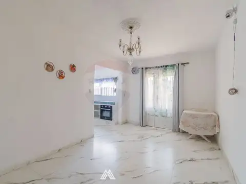 VENTA CASA PU 3 DORMITORIOS FONDO GARAJE