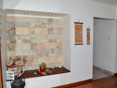 CASA EN VENTA 6 AMB CON QUINCHO Y PILETA RAFAEL CALZADA