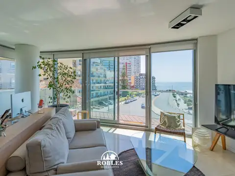 Departamento con excelentes vistas al mar y a Playa Chica