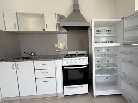 Departamento en Alquiler en Caseros, $ 450.000