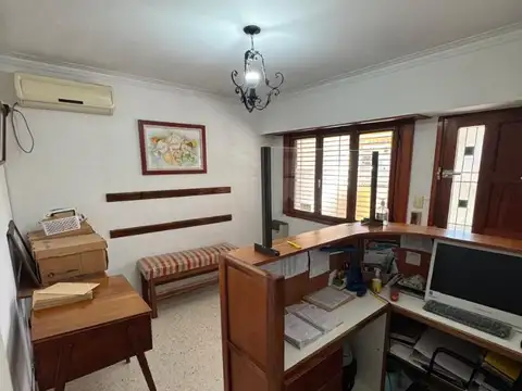 Hipólito Yrigoyen 600