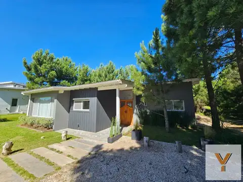Casa en venta - 3 Dormitorios 3 Baños - Pinamar