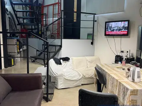 Depto Tipo Casa en Venta de 1 dormitorio