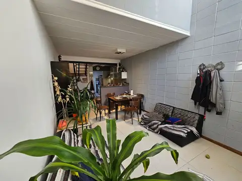 VENTA TRIPLEX 3 AMB EN VELEZ SARSFIELD
