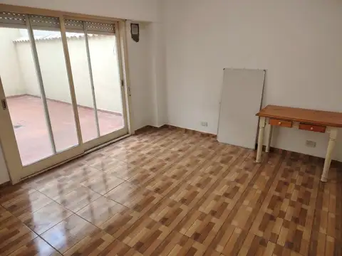 Monoambiente con espacio abierto  | Planta baja | Olivos