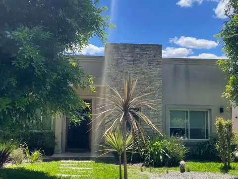 CASA EN VENTA - BARRIO LOS PARAISOS