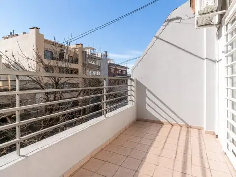 Departamento Dúplex 2 balcones en Venta en Villa Ortúzar